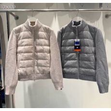 批发秋<b class='q'>冬</b>经典老钱风立领鹅绒服百分百的羊毛袖拼接，填充90白鹅绒