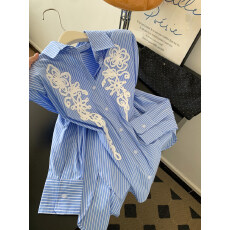 批发蓝色条纹polo领长袖衬衫女春季2026新款法式钩花气质上衣百搭时尚