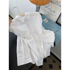 批发白色钉珠木耳边设计感长袖衬衫女上衣小个子2026新款超火减龄衬衣