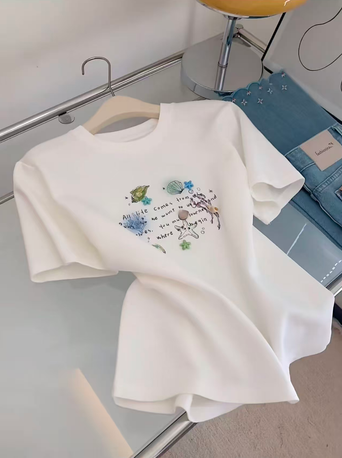 프린트 디자인 센스 라운드 넥 반팔 티셔츠 여성 루즈핏 슬림해 보이는 쇼트 스타일 긍정적 인 어깨 작은 맨위 2026 봄 여름