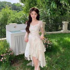 批发超仙荷叶边不规则<b class='q'>连衣裙</b>女夏2025年新款设计感收腰法式初恋小白裙