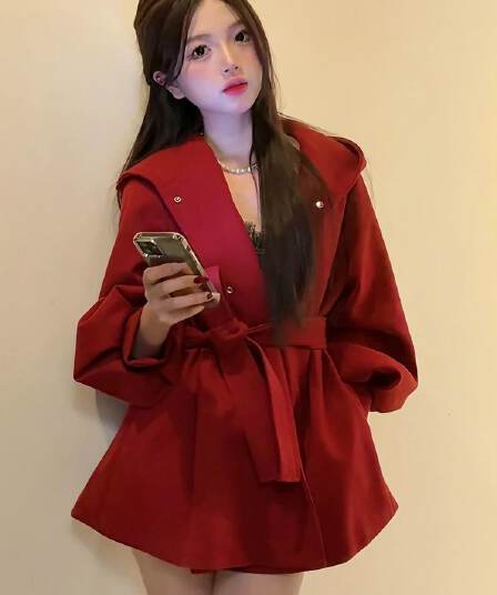 2026 가을 겨울 새로운 한국 스타일 ins 품격 보온 중간 길이 허리 수축 슬림해 보이는 스트랩 후드 벌룬 소매 재킷