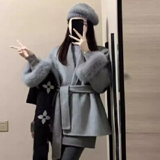 批发韩系高级感超好看毛毛呢子大衣小个子短款收腰毛呢外套女秋冬新款