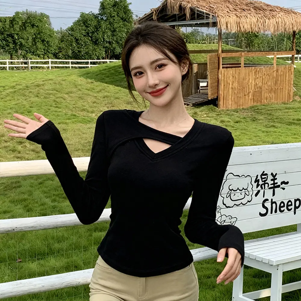 V넥 라운드 티셔츠 상세 이미지 5