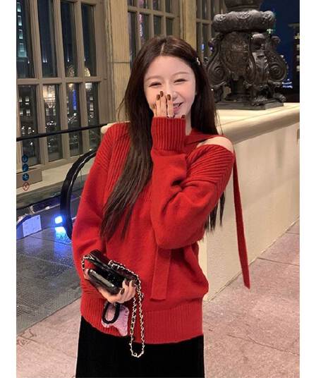 프랑스식 달콤함 부드러운 바람 비스듬한 어깨 리본 니트 스웨터 맨위 여성 겨울 루즈핏 슬림해 보이는 고급 센스 빨간색 스웨터
