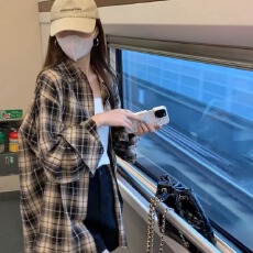 批发复古格子衬衫女韩版潮流春<b class='q'>秋</b>设计感薄款外套宽松慵懒风百搭衬衣服