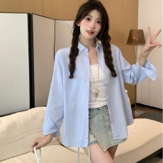 批发实拍细条纹夏季蓝色衬衫<b class='q'>长袖</b>2025设计小众宽松百搭衬衣打底上衣女