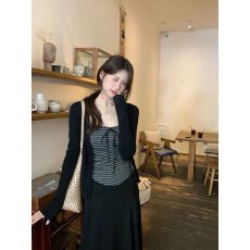 批发三件套<b class='q'>新款</b>黑色开衫外套内搭条纹背心女春秋季显瘦套装三件套