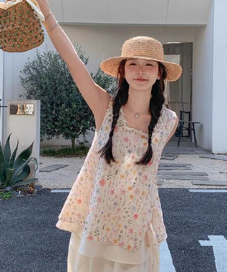 원본 원단 달콤함 페이크 레이어드 꽃무늬 민소매 레이스 광장 칼라 여성 여름 2026 새로운 고유 한 아름다운