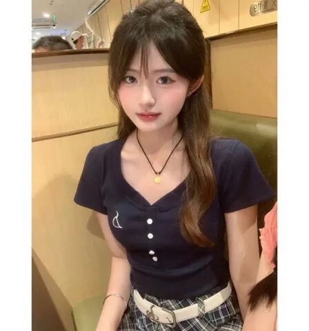 한국 스타일 달콤함 디자인 센스 다용도 맨위 트렌디 몸매 가꾸기 V넥 반팔 단색 여름 티셔츠 캐주얼