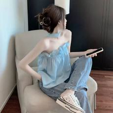 批发一字肩上衣高级感<b class='q'>女</b>2026夏季新款设计感小众木耳边吊带背心<b class='q'>女</b>外穿