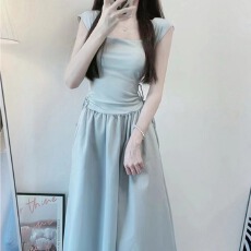 批发茶歇法式方领连衣裙子<b class='q'>女</b>夏季2026新款初恋清纯奶甜长裙收腰<b class='q'>小个子</b>