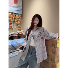 批发复古休闲卡通刺绣条纹长袖衬衫<b class='q'>女</b>2026春夏别致设计感小众上衣外套