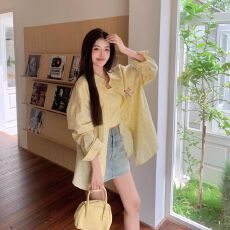批发黄色薄款防晒翻领<b class='q'>长袖</b>衬衫女春季胖mm设计感宽松显瘦衬衣