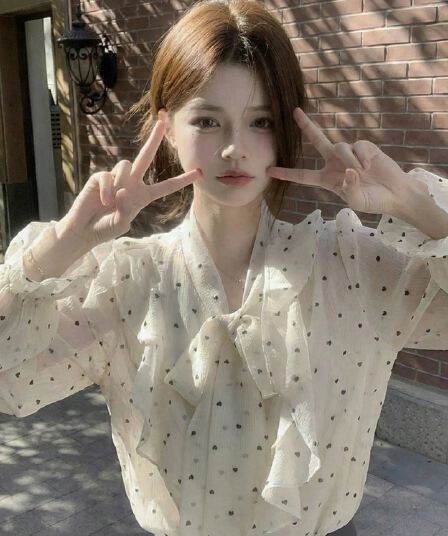 프릴 도트 무늬 여성 셔츠 2026 봄 가을 여름 티셔츠 여성 가을 여름 한 부서 나비 매듭 고급 센스 맨위