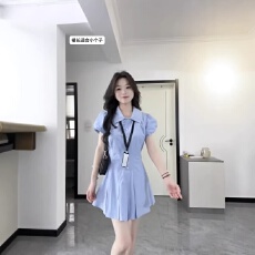 批发蓝色格纹衬衫连衣裙<b class='q'>女装</b>2026夏季爆款小个子收腰显瘦气质百褶短裙