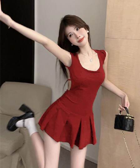 백리스 스트랩 순수한 욕망 품격 슬립 여성 드레스 여름 새로운 몸매 가꾸기 슬림해 보이는 작은 대중 디자인 센스 A라인 스커트