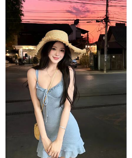 프랑스식 파란색 슬립 드레스 아이들 여름 2026 새로운 해변가 휴가 특별 아름다운 꼬집기 허리 타이트 스커트