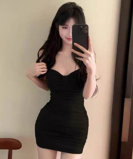 여성 드레스 여름 새로운 품격 타이트 주름 허리 수축 슬림해 보이는 순수한 욕망 오프숄더 튜브탑 타이트 스커트 짧은 치마 트렌디