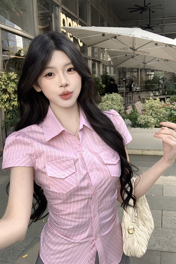 디자인 센스 연령 감소 체크무늬 반팔 여성 셔츠 여름 새로운 주름 허리 수축 슬림해 보이는 작은 키 다용도 맨위
