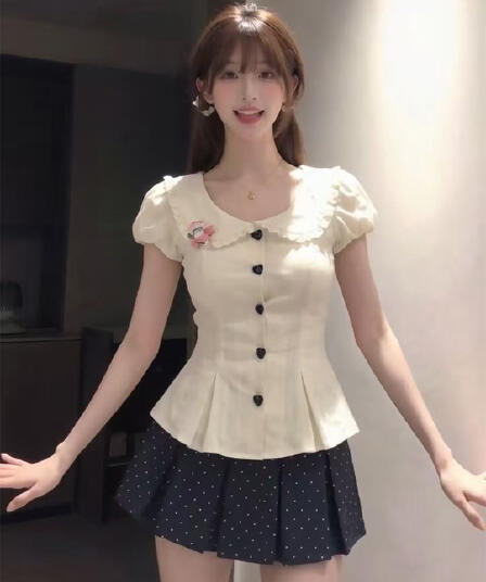 달콤한 자매 바람 화이트 레이스 베이비 칼라 반팔 여성 셔츠 2026 년 여름 새로운 그레이트 보지 마 명중 섹션 착용 가져 가라.