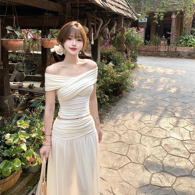 십자가 디자인 오프숄더 보트넥 순수한 욕망 부드러운 바람 티셔츠 맨위 하이웨이스트 큰 진자 반신 스커트 투피스 세트