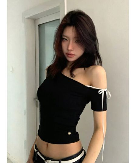 40 순면 아메리칸 핫걸 비스듬한 어깨 반팔 티셔츠 여성 여름 섹시함 스트랩 허리 수축 슬림해 보이는 오프숄더 쇼트 스타일 맨위