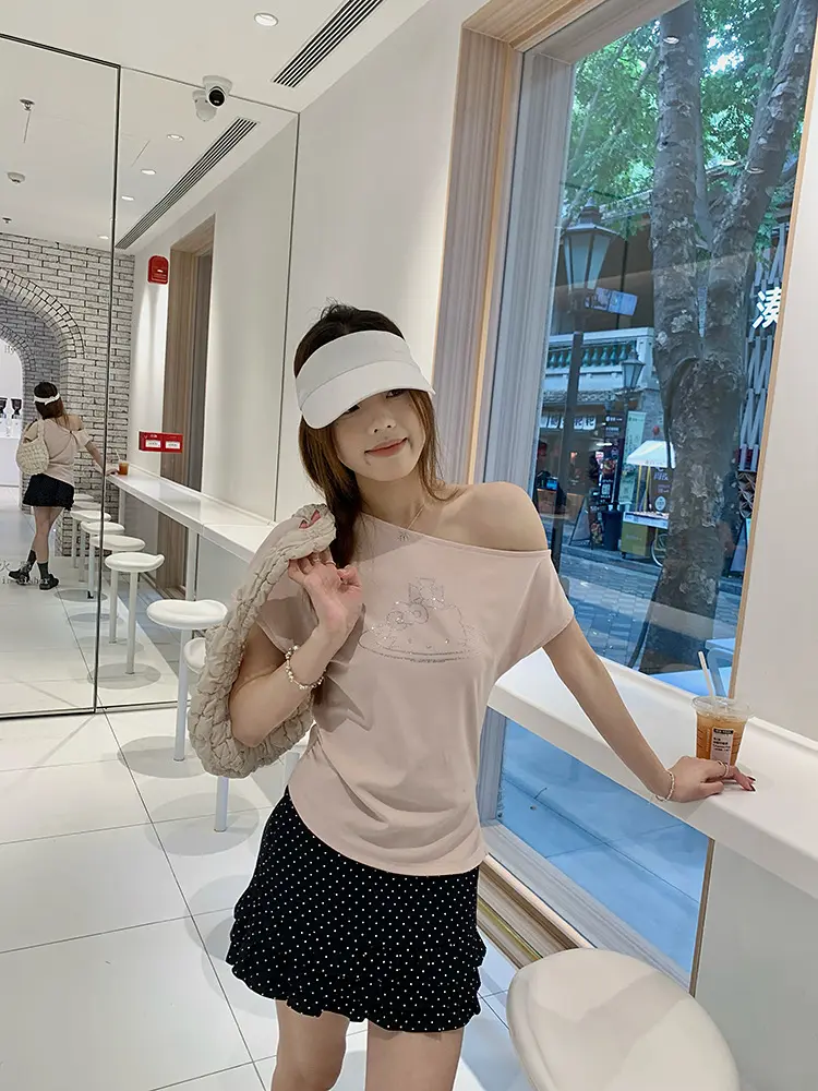 고양이 라인석 비대칭 오프숄더 반팔 티셔츠 상세 이미지 23