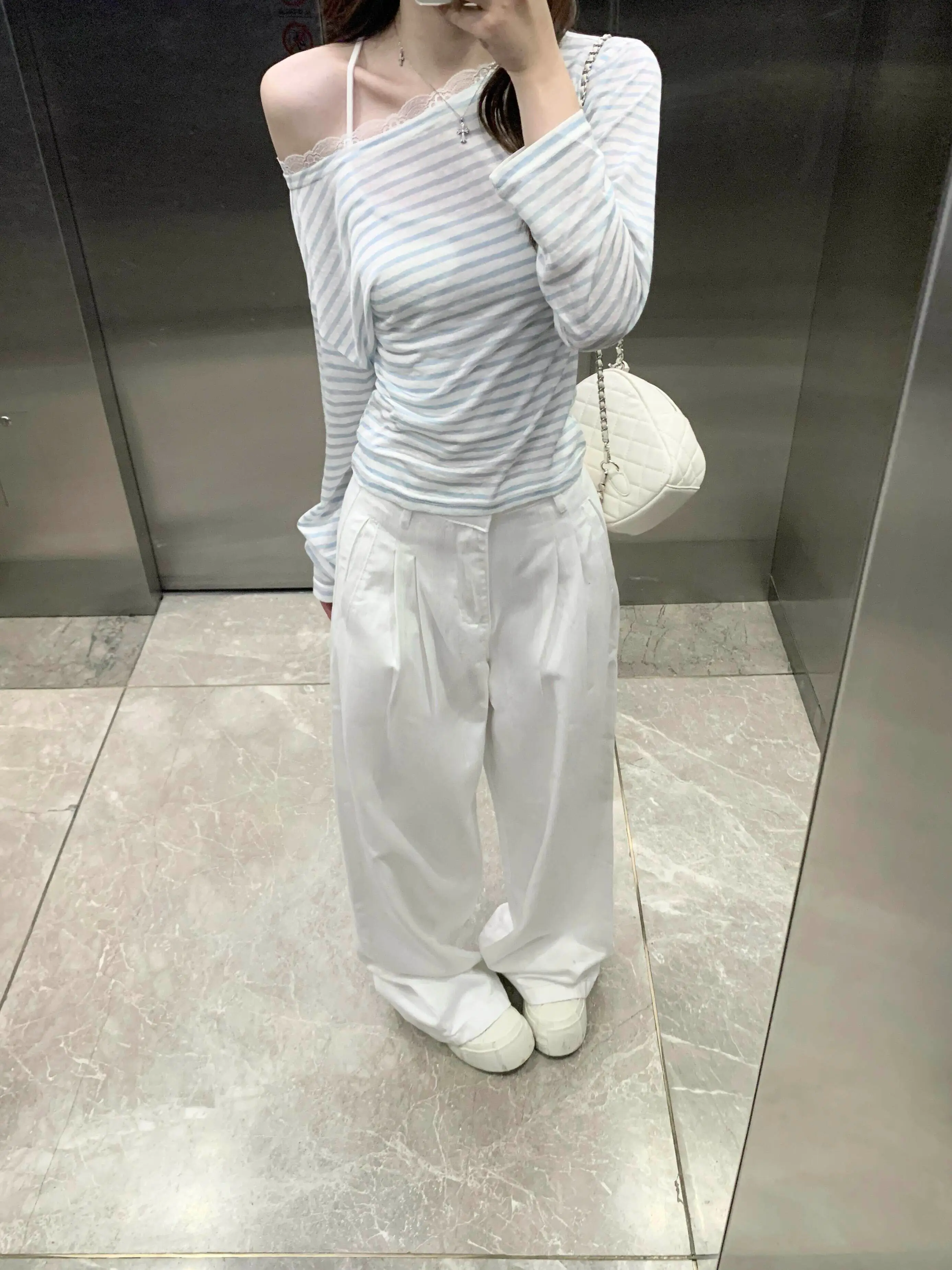 블루 스트라이프 원숄더 레이스 티셔츠 상세 이미지 7