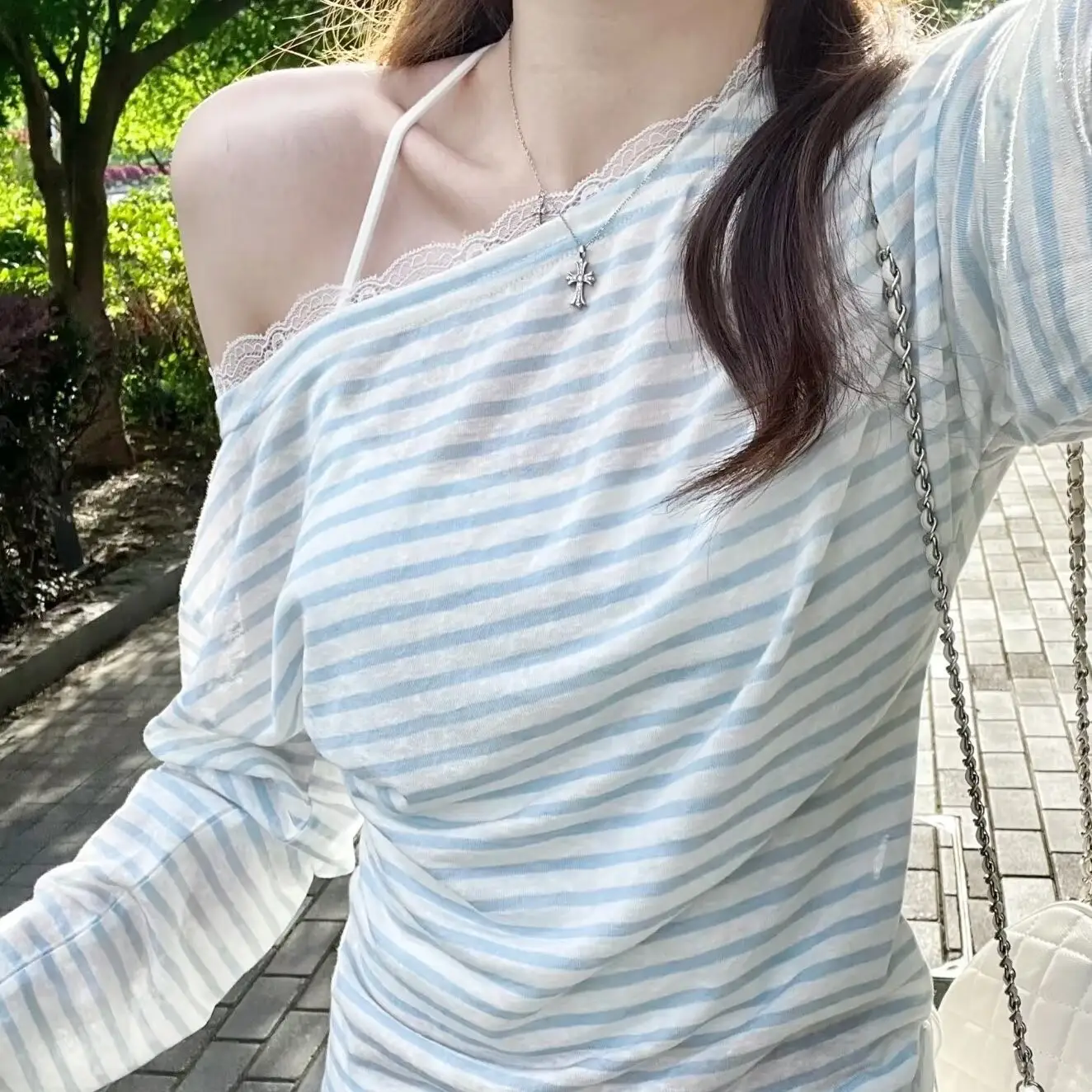 블루 스트라이프 원숄더 레이스 티셔츠 상세 이미지 11