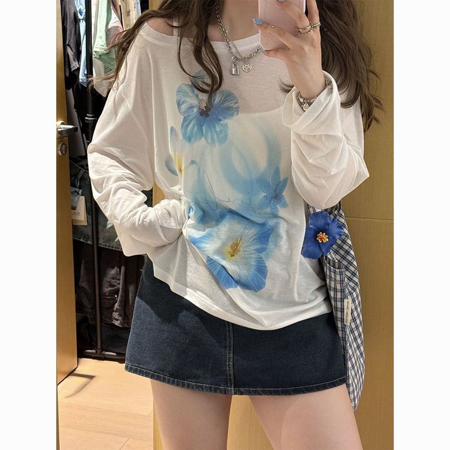 아메리칸 얇은 스타일 자외선 차단 블라우스 티셔츠 여성 봄 여름 디자인 센스 느긋한 프린트 루즈핏 캐주얼 화이트 긴팔 맨위