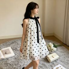 批发法式无袖2026挂脖波点<b class='q'>连衣裙女</b>装夏季新款气质小个子宽松短裙裙子