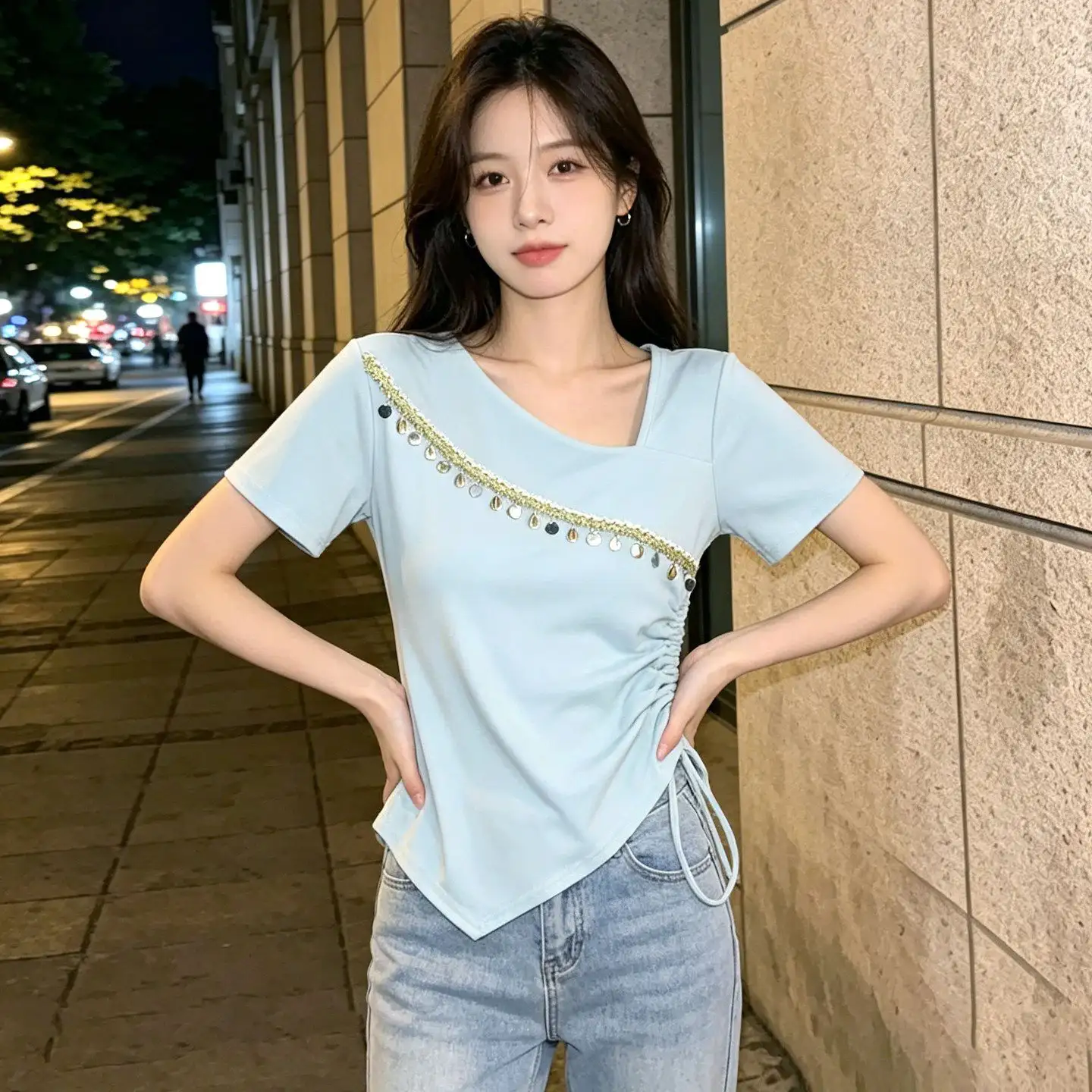 사이드 드로잉 비대칭 넥 반팔 티셔츠 상세 이미지 4