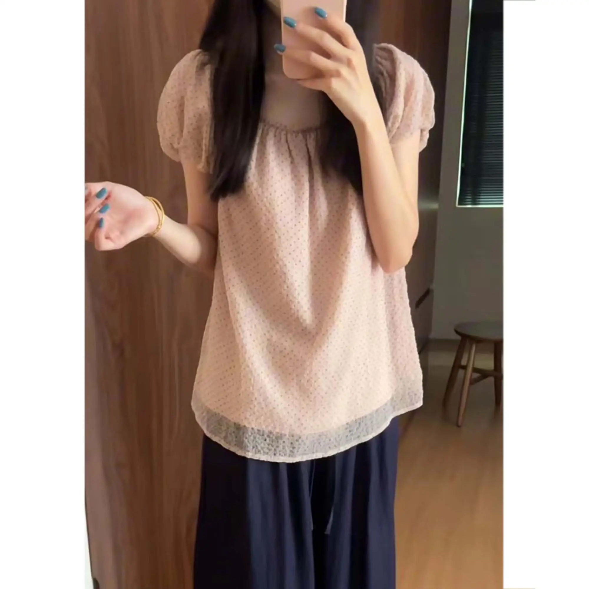 폴카도트 퍼프소매 오프숄더 티셔츠 상세 이미지 3