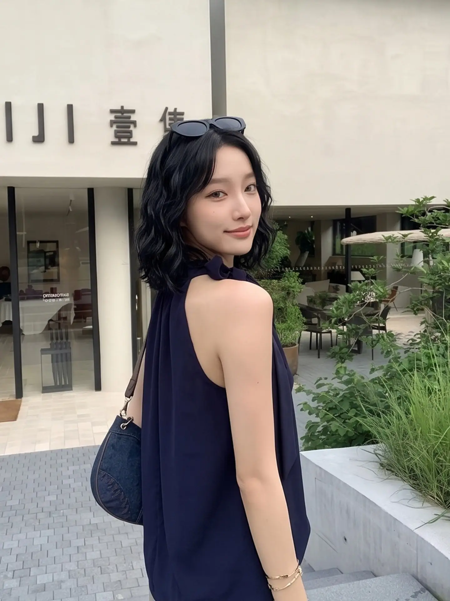 나비 리본 홀터넥 민소매 탑 상세 이미지 5