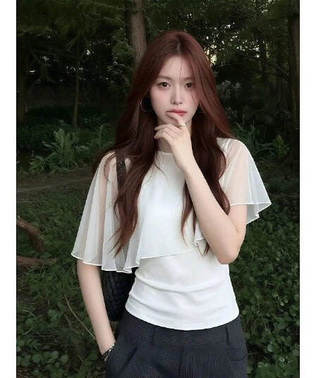 프랑스식 품격 페이크 레이어드 숄 티셔츠 여성 여름 새로운 디자인 센스 몸매 가꾸기 슬림해 보이는 다용도 얇은 스타일 망토 맨위