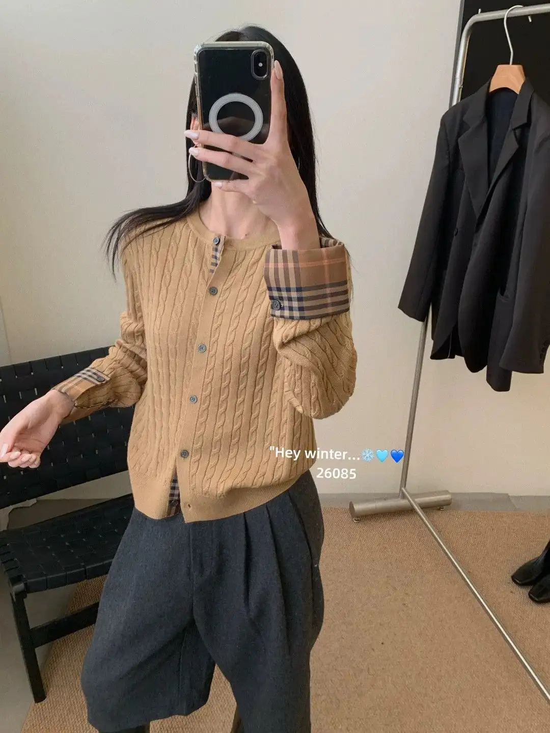 꽈배기 소매 격자 패치 울 가디건 상세 이미지 9