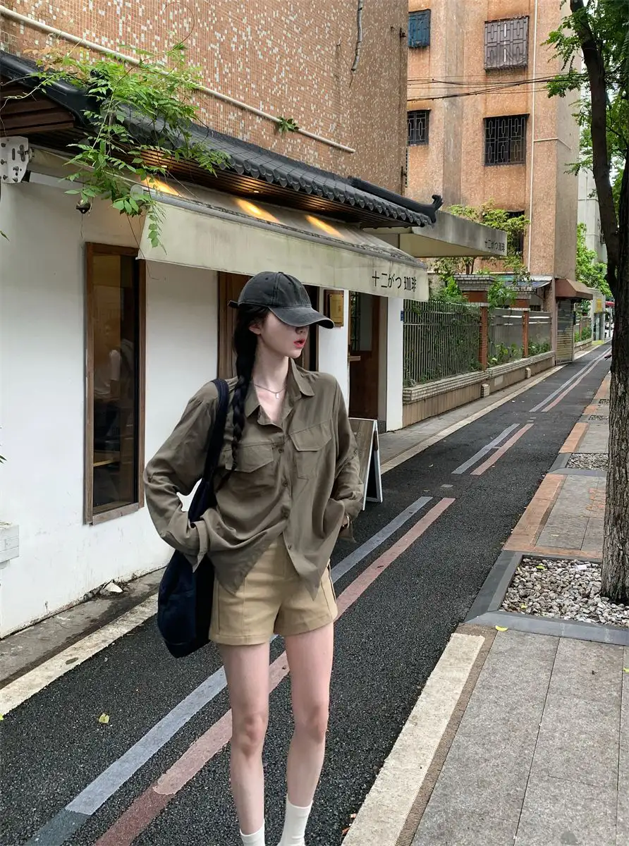 레트로 루즈핏 폴로 칼라 긴소매 가디건 상세 이미지 3