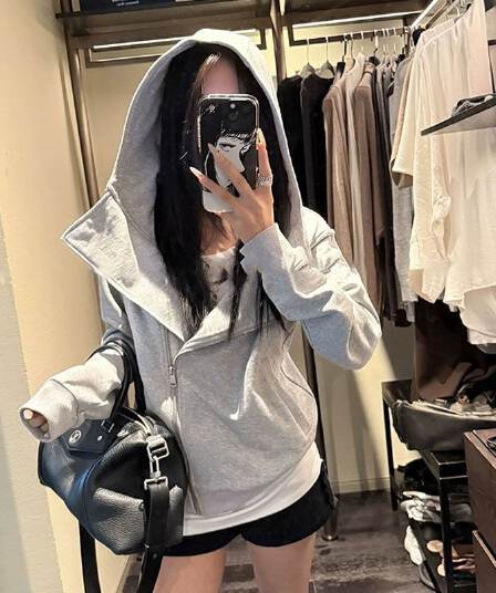 yolo shop 검정색 후드 티 스웨터 여성 몸매 가꾸기 다용도 디자인 센스 폴로 칼라 아메리칸 카디건 코트 맨위