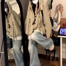 批发美式复古连帽牛角扣麻花针织开衫<b class='q'>女</b>秋冬新款宽松慵懒风毛衣外套潮