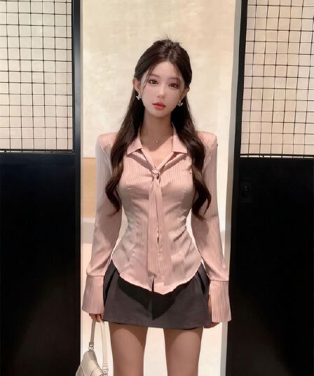 봄 가을 새로운 핑크색 셔츠 다용도 디자인 센스 Chic 작은 대중 핑크색 긴팔 스트라이프 셔츠 맨위 여성