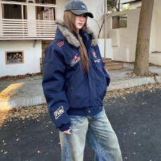 批发2026冬新款美式复古飞行夹克座山雕刺绣棒球服<b class='q'>男</b>女情侣宽松外套潮