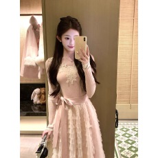 批发Acaine【12/9 20:00 95折款】云纱雪芙 <b class='q'>蕾丝</b>V领针织网纱蛋糕裙