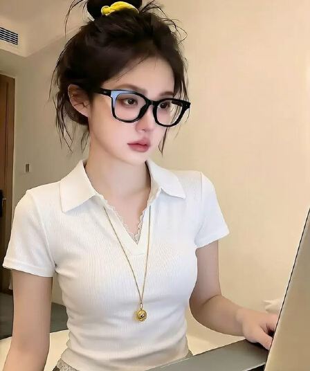 아메리칸 레트로 달콤한 핫걸 POLO 칼라 반팔 티셔츠 여성 여름 디자인 센스 아름다운 레이스 조각 몸매 가꾸기 맨위