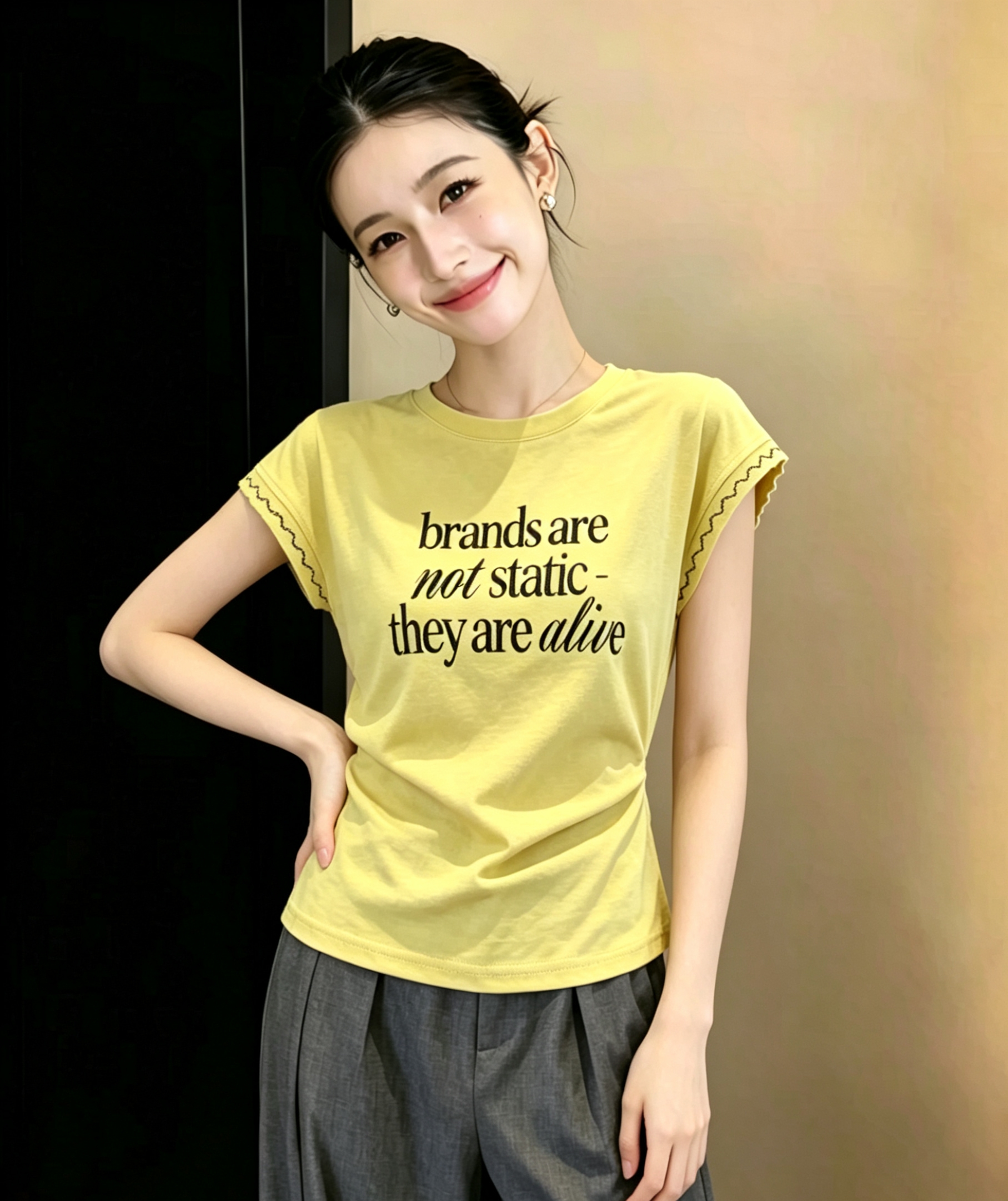 알파벳 반팔 여성 티셔츠 여름 2026 새로운 라운드 넥 슬림해 보이는 인사이드 가져 가라. 만나는 외출용 맨위 디자인 센스