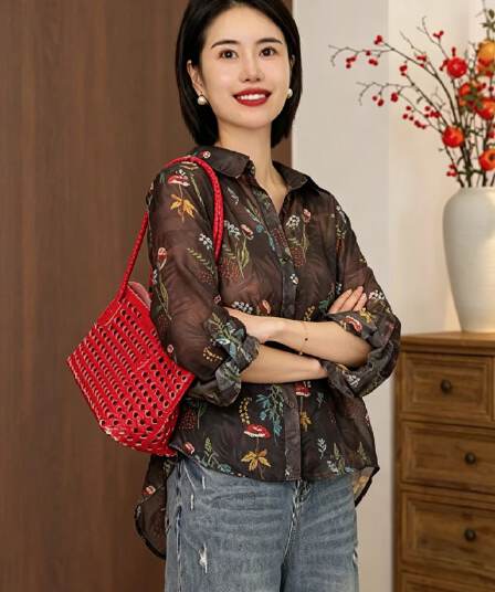 센 와일드 산책 숙녀 바람 프린트 여성 셔츠 루즈핏 슬림해 보이는 디자인 센스 출퇴근 맨위