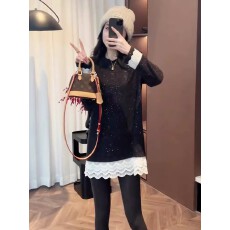 批发<b class='q'>中长款</b>蕾丝拼接磨毛亮丝假两件T恤女早春宽松遮屁股洋气打底上衣