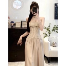 批发法式绝美气质抹胸连衣裙女装2026春夏新款名媛收腰约会礼服<b class='q'>长裙</b>子