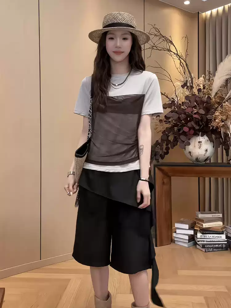 한 부서 망사 패치워크 페이크 레이어드 반팔 맨위 여성 2026 여름 새로운 디자인 센스 외국 가스 다용도 긍정적 인 어깨 t