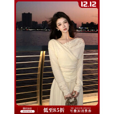 批发木子李的李设计感精致温柔长袖针织蕾丝拼接上衣垂感<b class='q'>半身裙</b>套装冬